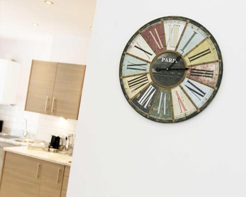 Austens Luxury Apartments - image 11