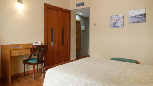 Hotel Rusadir - image 6