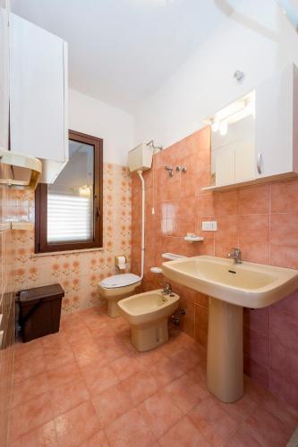 Apartment with Terrace image 2