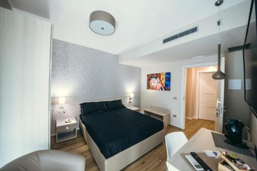 Bed Room - image 4