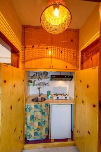 Studio Apartment with Sea View image 2