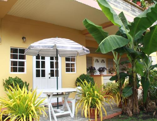 ทัศนียภาพภายนอกโรงแรม, กรีนเฮเวน คอตเทจ เบด แอนด์ เบรคฟาสต์ (GREENHAVEN COTTAGE BED AND BREAKFAST) in เลโกโต
