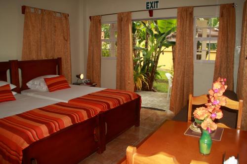 กรีนเฮเวน คอตเทจ เบด แอนด์ เบรคฟาสต์ (GREENHAVEN COTTAGE BED AND BREAKFAST) in เลโกโต