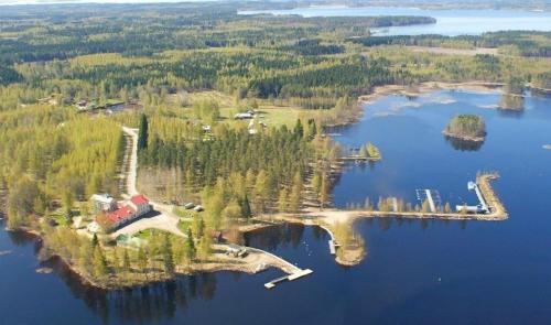 Paksuniemen Majatalo - Accommodation - Rääkkylä