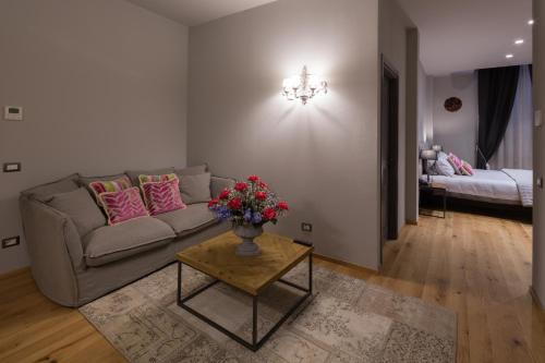 Suite, executive