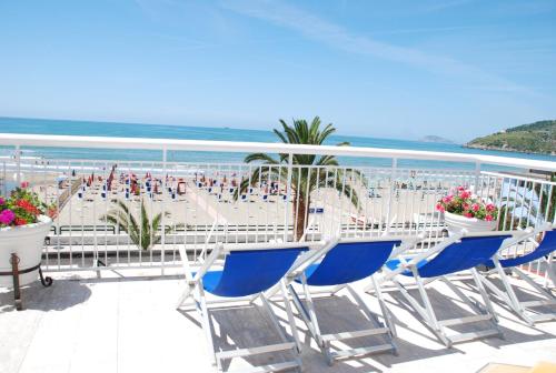 Double room, deluxe, sea view, terrace