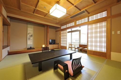 Hotel Seifuen Set in a prime location of Nagano, Hotel Seifuen puts everything the city has to offer just outside your doorstep. Both business travelers and tourists can enjoy the propertys facilities and services