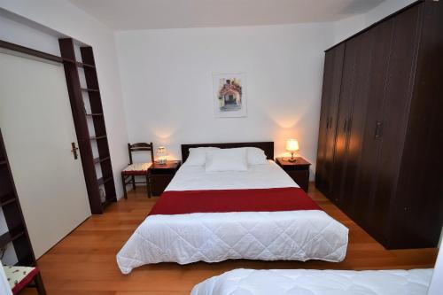 Nikic Apartments - image 9