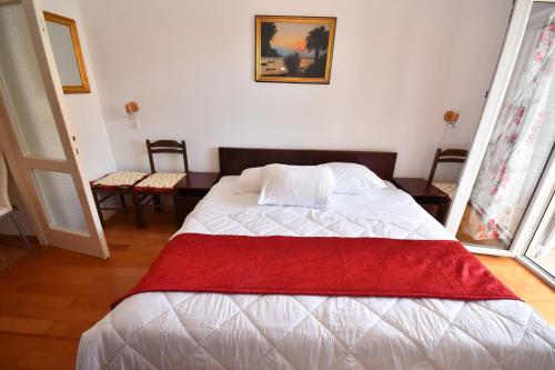 Nikic Apartments - image 13