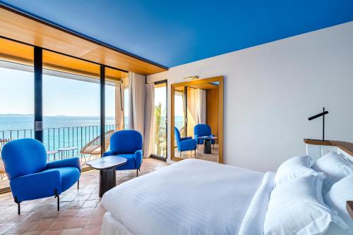 Deluxe room 36 m² with balcony - Sea view 