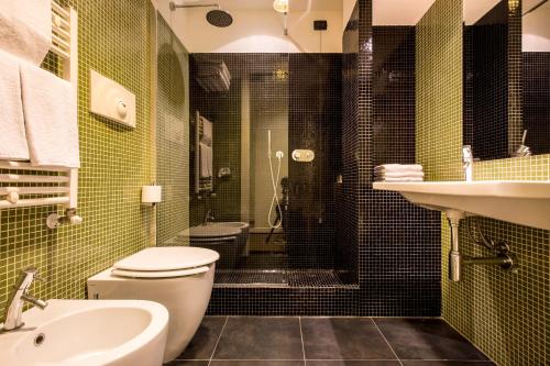 43 Station Hotel - image 5