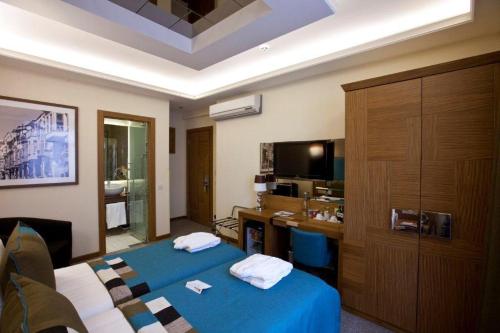Collage Pera Hotel, Istanbul (photo 9)