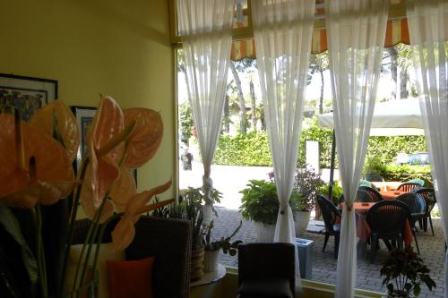 Hotel Santa Cruz - image 2
