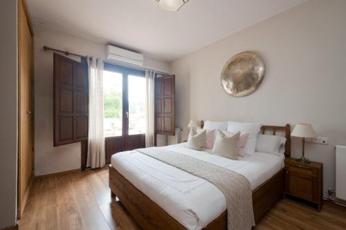 Deluxe Double Room with View to the Alhambra image 10