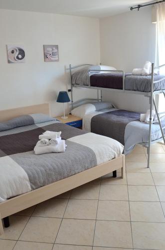 Two-Bedroom Apartment (6 Adults) image 3