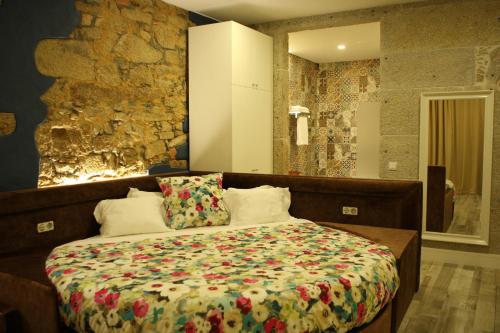 Suite, deluxe, spa bathtub