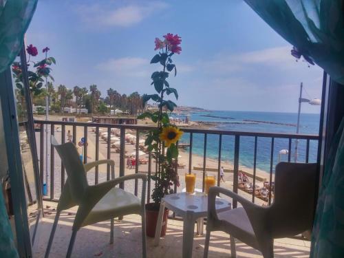 Terraza/balcón, 777 Beach Guesthouse in Pafos
