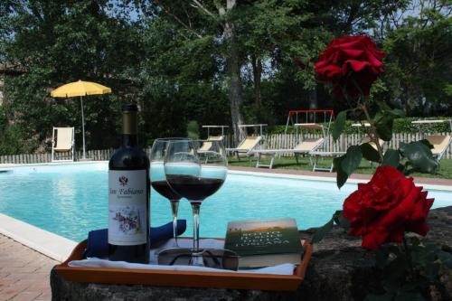  villa San Fabiano with heated pool in Monteroni dʼArbia