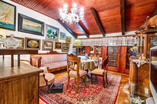 Royal Antique Apartment, Сплит