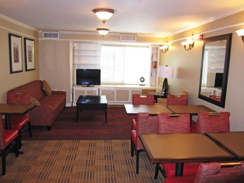 Extended Stay America Suites - San Francisco - San Carlos - main image