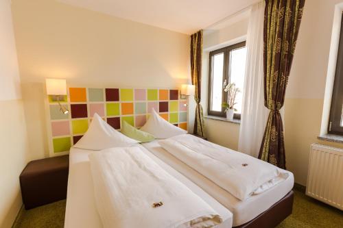 1 queen bed