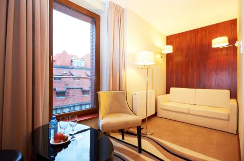 Hotel Fahrenheit - image 14