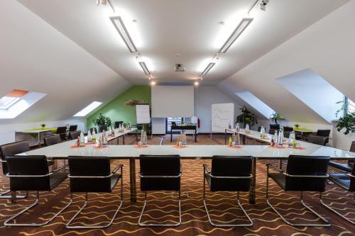 Hotel Arooma - image 3