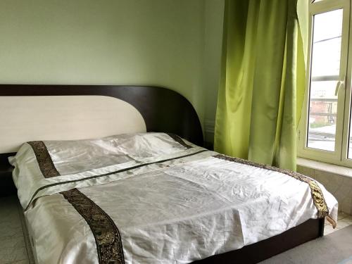 Tatev Apartments Tatev Apartments is conveniently located in the popular Yerevan area. The hotel offers a wide range of amenities and perks to ensure you have a great time. Facilities like luggage storage, airport tra
