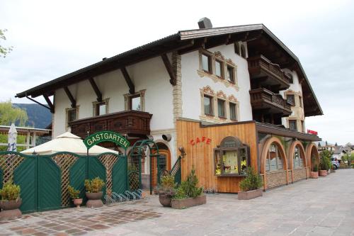 Hotel Tyrolis - image 12