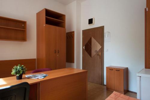 Roosevelt Hostel – Prague, PA