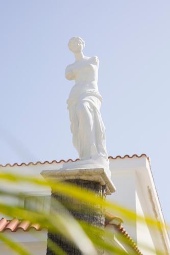 Eliofos Elegant Maisonettes - image 4
