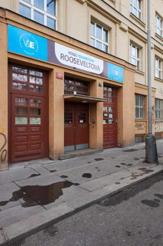 Roosevelt Hostel – Prague, PA