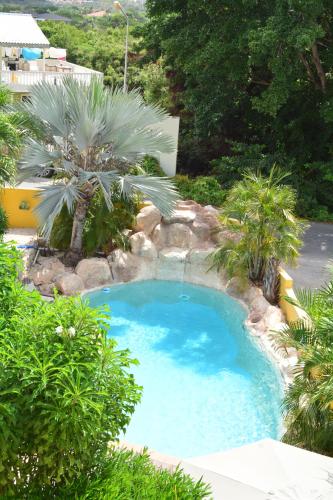 สระว่ายน้ำ, Mirador Apartments in มารี ปัมเปิน