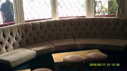 OLIVERS (over 35 years only ) - image 6