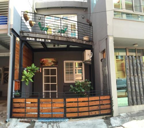 ナン ワン キキ B&B17