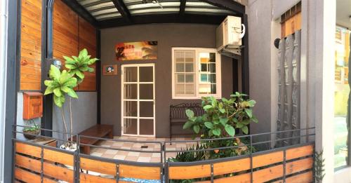 ナン ワン キキ B&B9