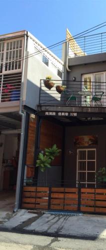 ナン ワン キキ B&B13