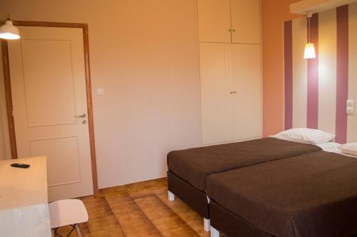 Nireas Hotel - image 2