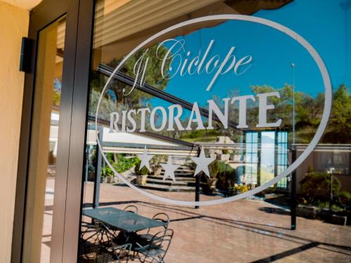 Hotel Albergo Ristorante Il Ciclope - image 3