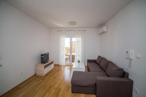Green Olive Apartments - image 4