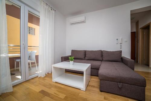 Green Olive Apartments - image 2