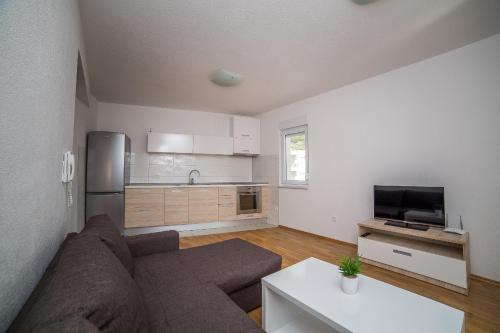 Green Olive Apartments - image 13