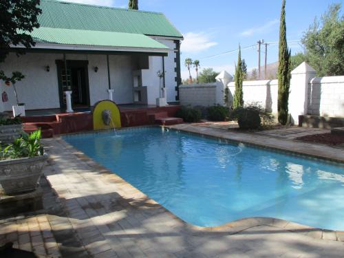 Swimming pool, Van Rhyn Guest House in Vanrhynsdorp