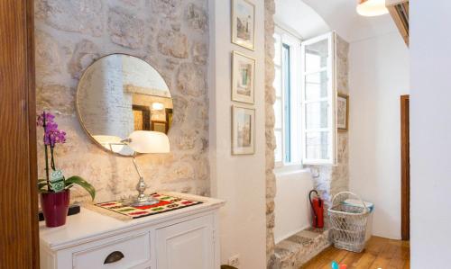 Old Town Hostel in 杜勃羅文克