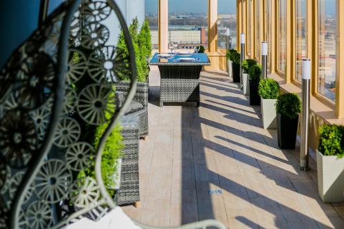 Natella Apartment - Penthouse Kievskaya 3
