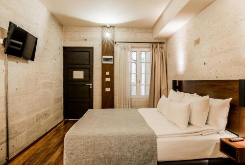 97399572 Palla Boutique Hotel