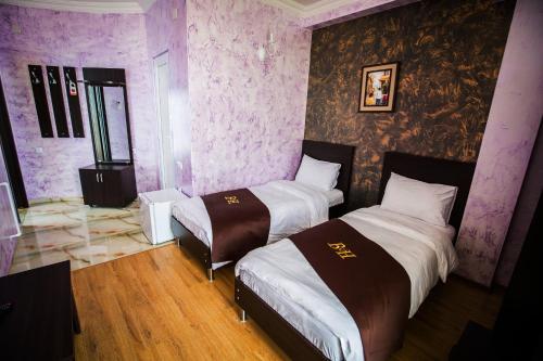 Beach House Hotel