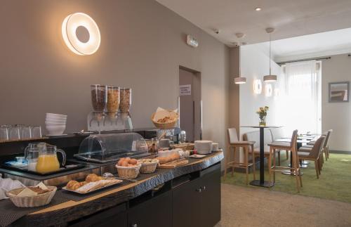 อาหารและเครื่องดื่ม, โรงแรมลา วิลล่า ตอสกา (Hotel La Villa Tosca) in คานส์