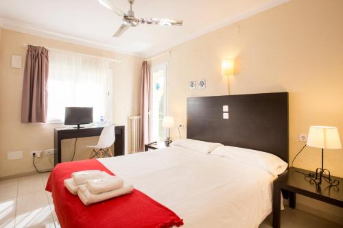 Hostal Bonany - image 11