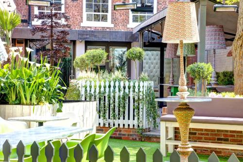 Oddfellows Chester - image 2